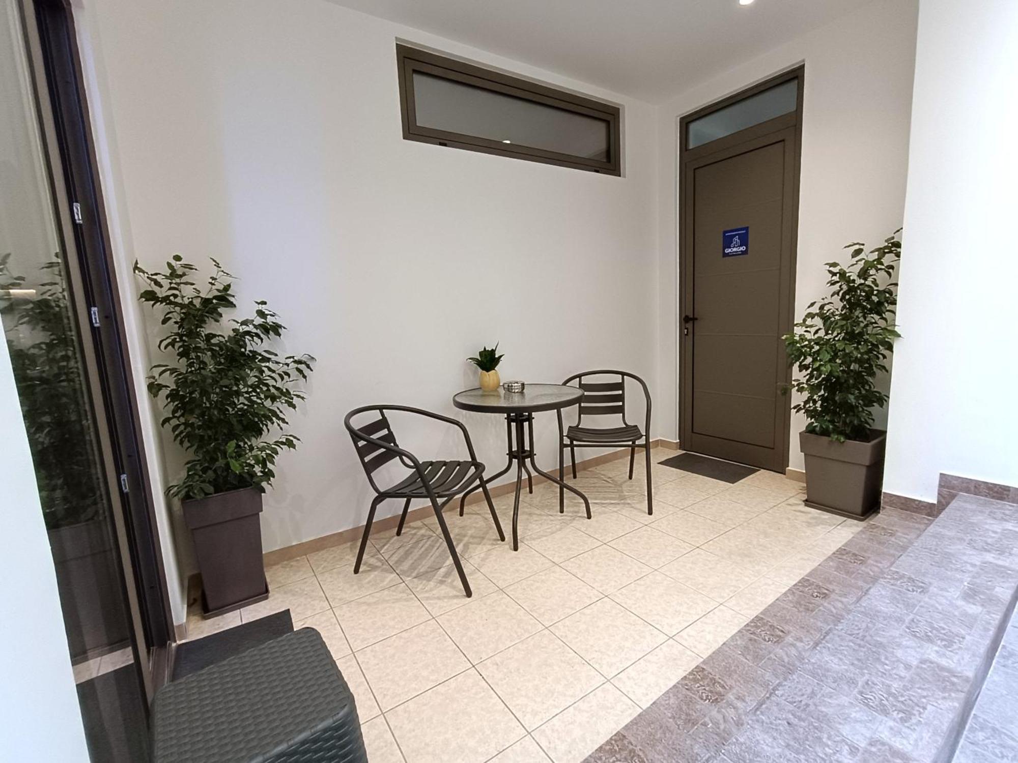 Giorgio Patrasso - Micro Apartment In The Center Of Pátra Eksteriør bilde